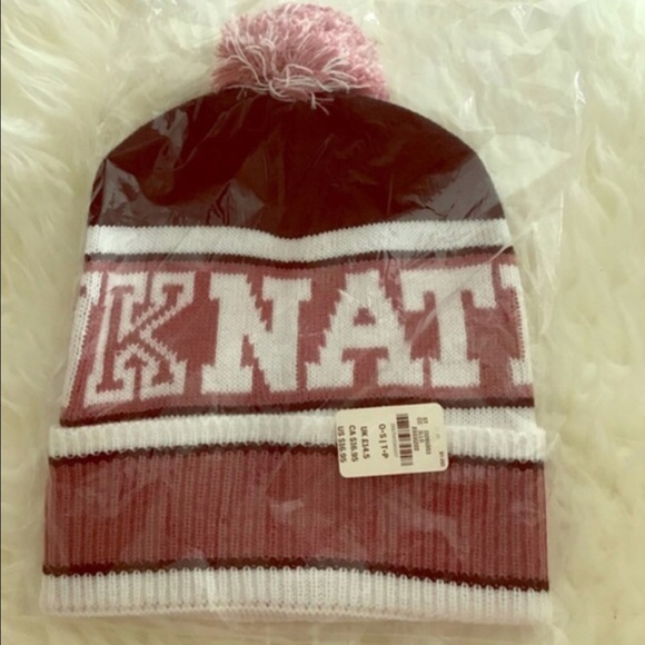 NWT VS PINK Beanie!