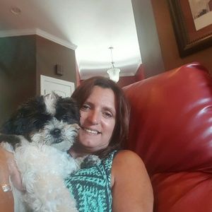 Meet your Posher, Crystal