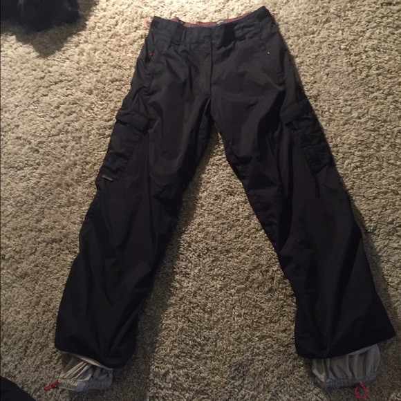 Womens K2 Size Med. Snow pants