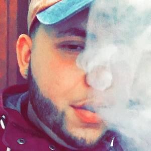 Meet your Posher, Max