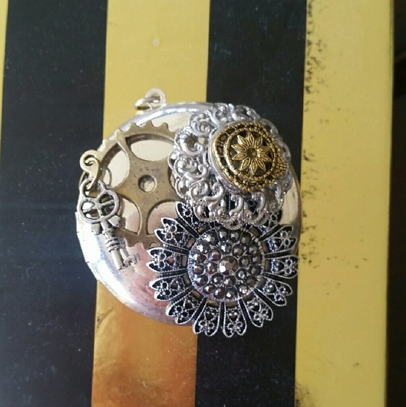 Steam punk locket gear and key