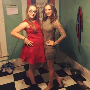 Meet your Posher, Elizabeth