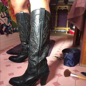 FRYE boots western style size 6.