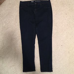 Missimo Mid-Rise Jegging Crop Jean