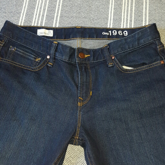⚠⚠⚠⚠⚠  CLOSET CLOSING GAP 1969 Real Straight jeans
