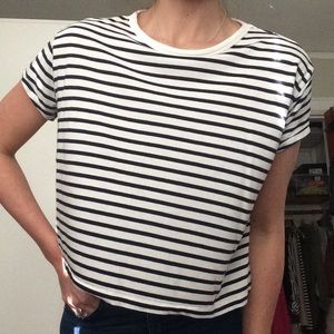 Cropped striped tee shirt
