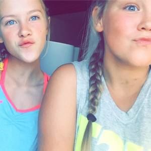 Meet your Posher, Emilee