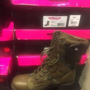 Meet your Posher, Ramonita