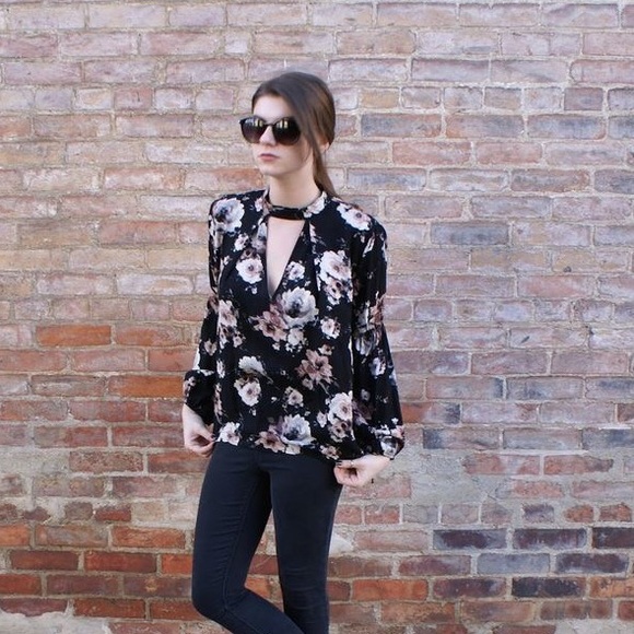 Floral V-Neck Blouse