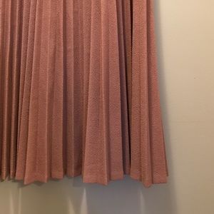 Vintage Skirts - Talbots Vintage Taupe Pleated Elastic Midi Skirt 8 Vintage Skirts - Talbots Vintage Taupe Pleated Elastic Midi Skirt 8