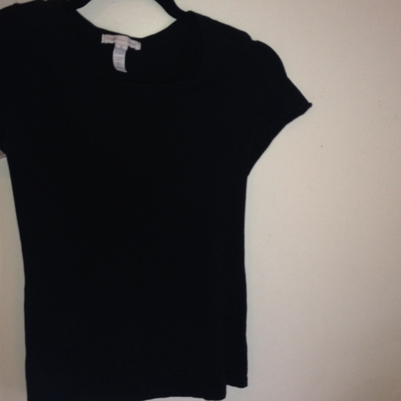Tops - Picture 2 of 4