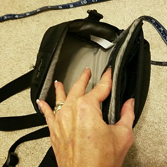 Camera Accessory Bag - Picture 3 of 4
