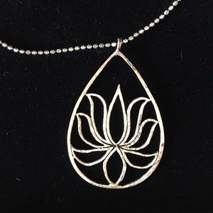 Silver Satya Lotus Necklace