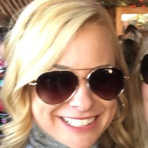 Meet your Posher, Alyssa