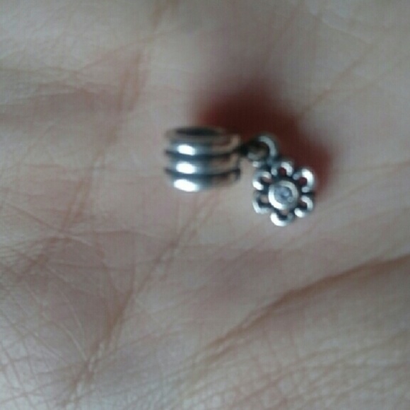 Pandora flower dangle - Picture 1 of 2