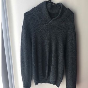 American eagle pullover