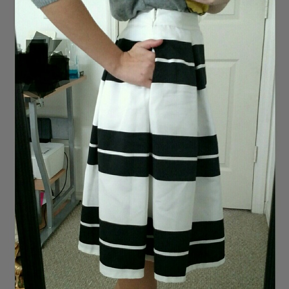 Express skirt High waist sz2