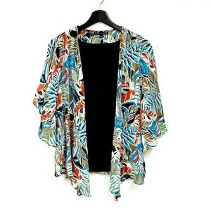 MUST GO♥️Printed Blouse with attached Tank