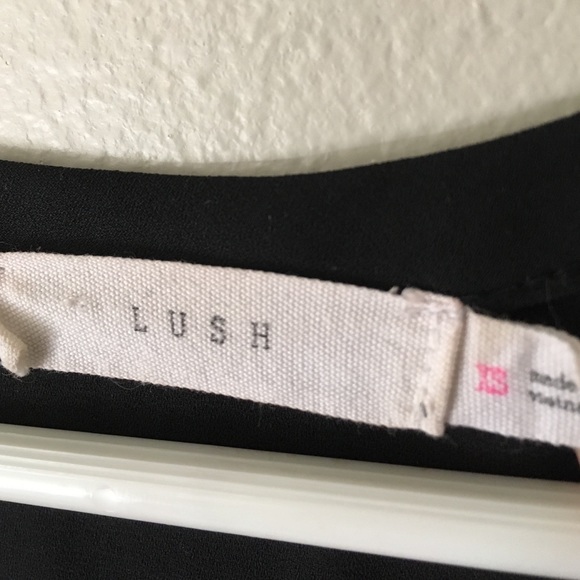 XS black lush top - Picture 2 of 4