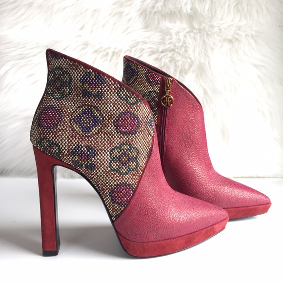 Fabi Shoes - Fabi New Platform High Heel Booties; size 5,5 Fabi Shoes - Fabi New Platform High Heel Booties; size 5,5