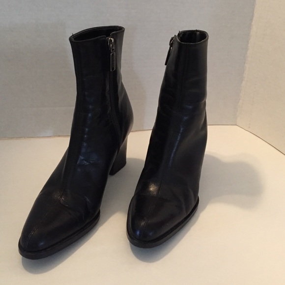 Enzo Angiolini  leather boots