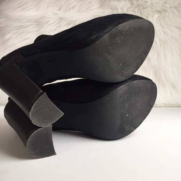 BCBGeneration Shoes - BCBGeneration high heel platform booties; size 5,5 BCBGeneration Shoes - BCBGeneration high heel platform booties; size 5,5