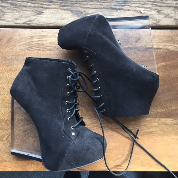 Shoes - Clear heel black bootie