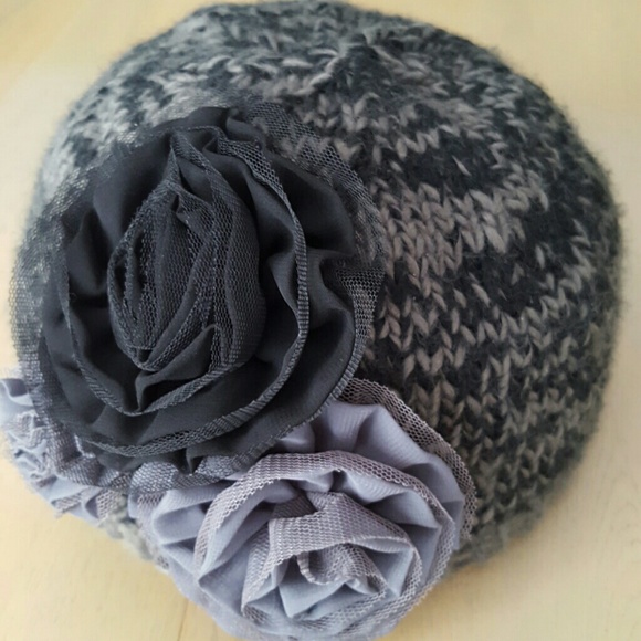 Accessories - Never worn knit hat