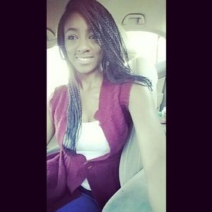 Meet your Posher, Alexandra