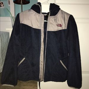 navy blue fuzzy north face
