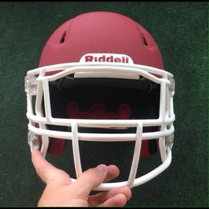 360 riddle football helmet great condition