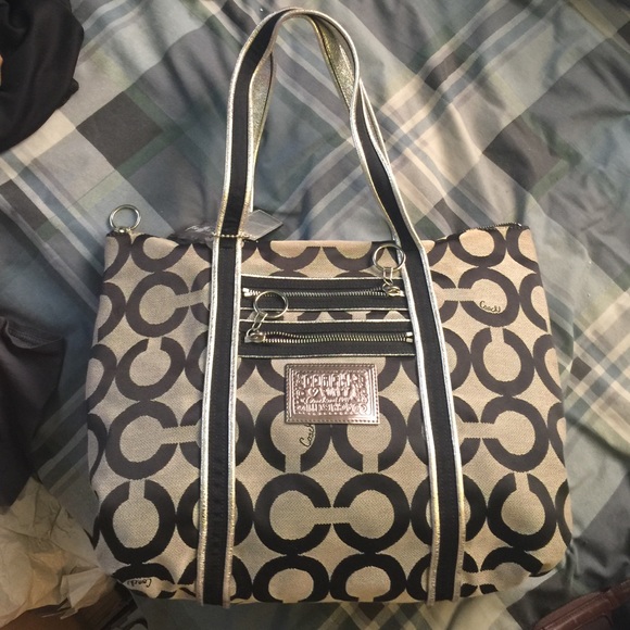 Grey Coach Poppy Purse W/ Black C Print