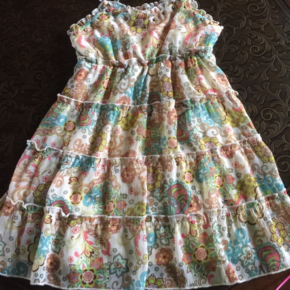 Girls ruffle flowing tank size 10!