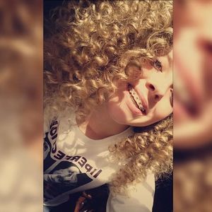 Meet your Posher, Jade