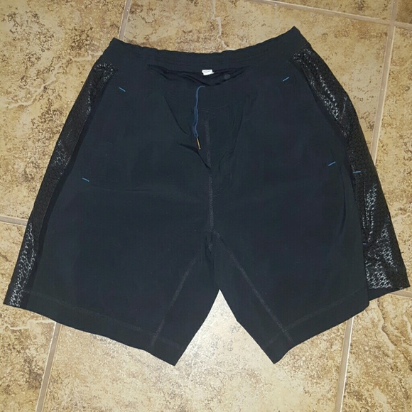 Mens Lululemon pace breakers size large