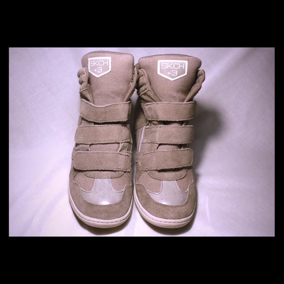 SKECHERS skech +3 Gray Suede Heeled Wedge Sneakers