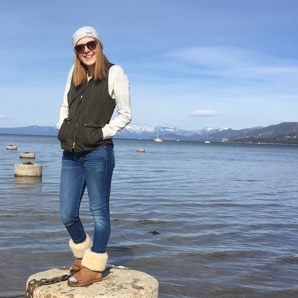 Meet your Posher, Haley - Picture 2 of 3