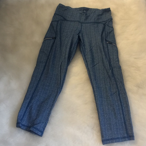 Athleta Cropped Leggings