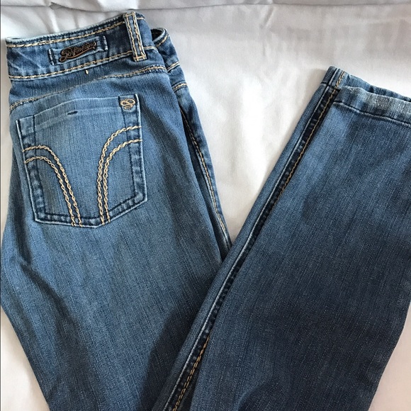 Serfontaine Fitted Straight Leg/Skinny Denim Jeans