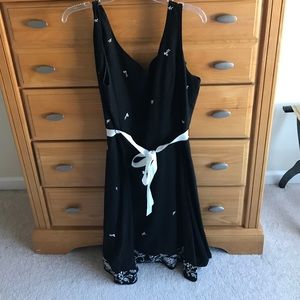 Black and white linen dress