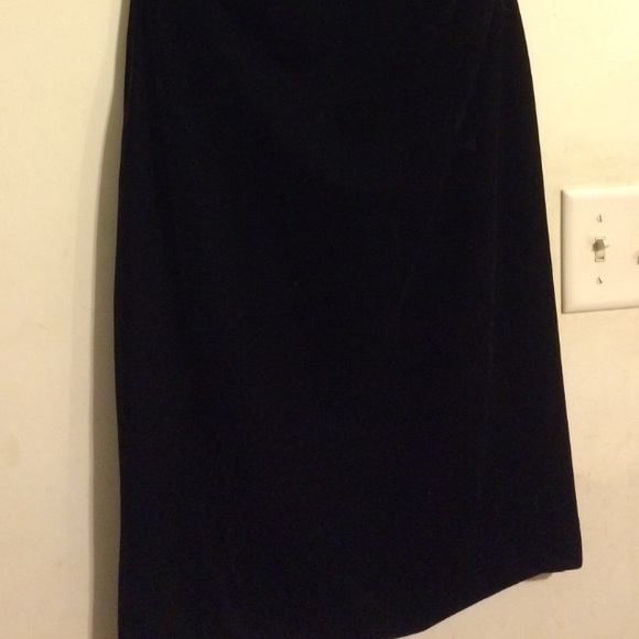 NWT Ladies Sz small Black holiday dress $15 - Picture 2 of 4
