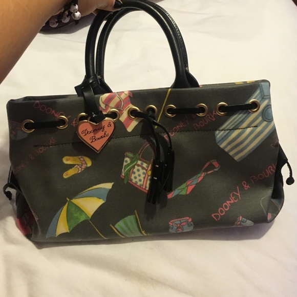 ⚡️FLASH SALE⚡️ Dooney & Burke bag.