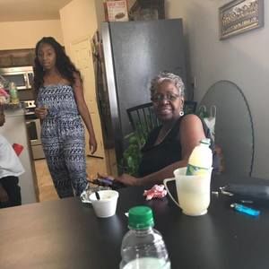 Meet your Posher, Yvette