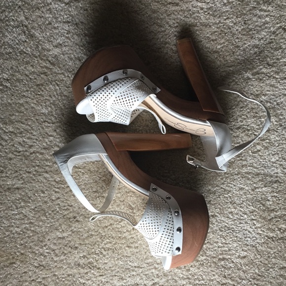jessica simpson white sandals