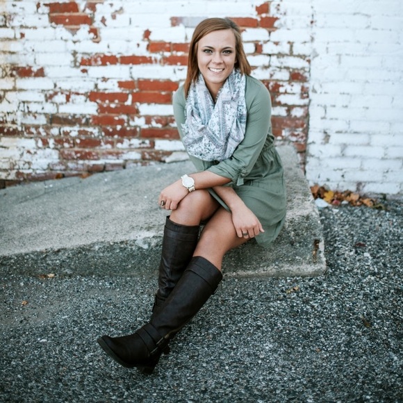 Meet your Posher, Karlie