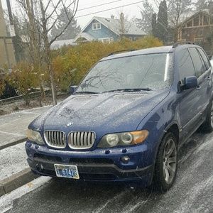 Meet your Posher, Yves