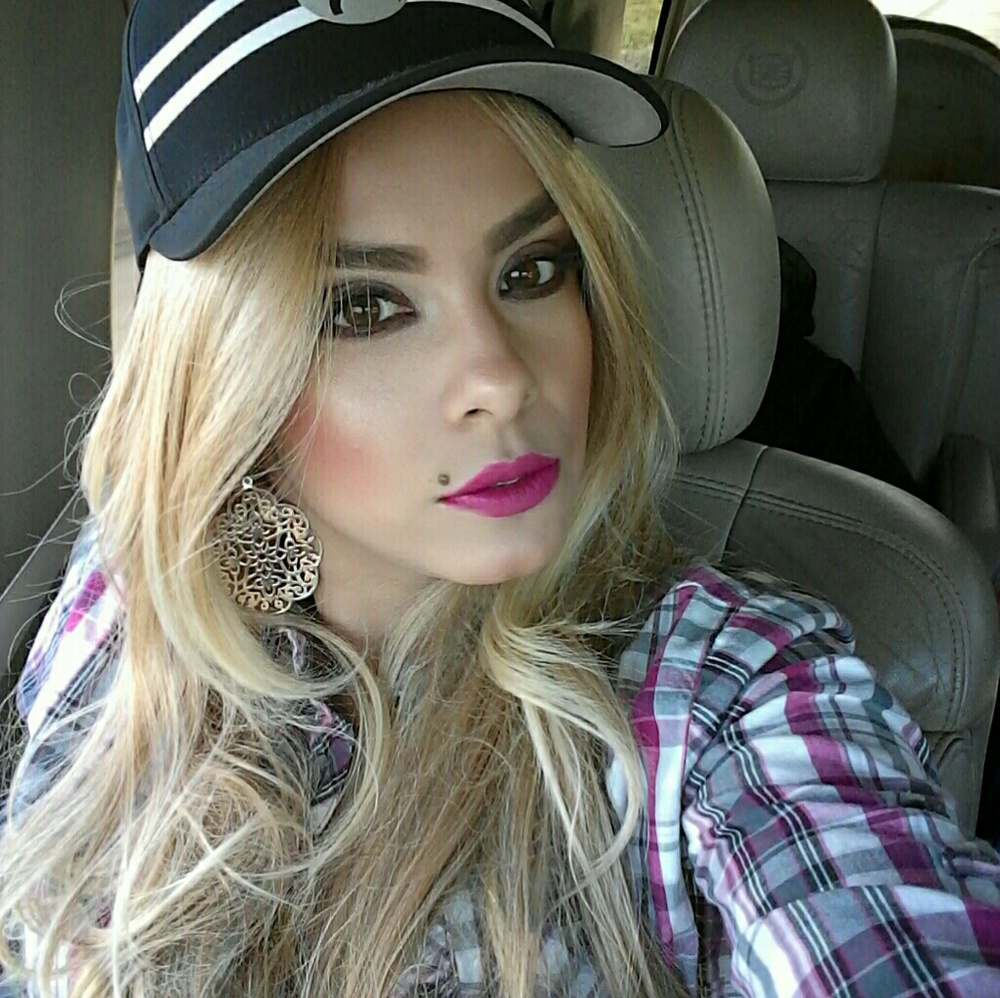 Meet your Posher, Jasmine