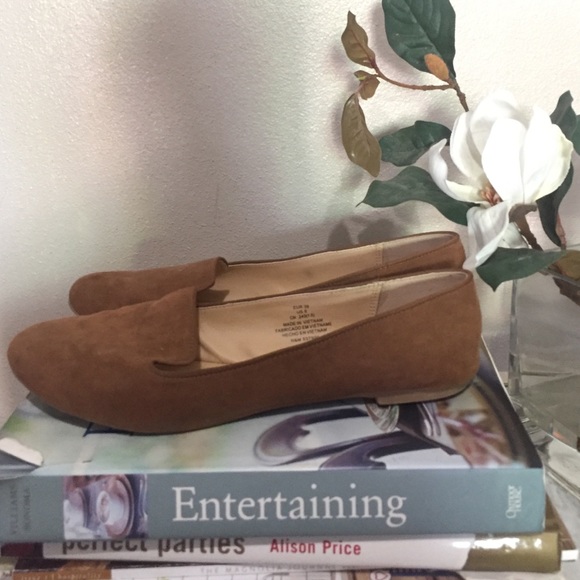 Suede glass in tan color great conditions.
