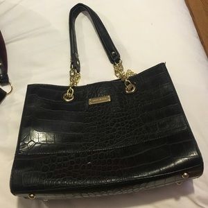 black tote