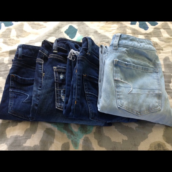 Lot of 4 pairs of American Eagle skinny jeans